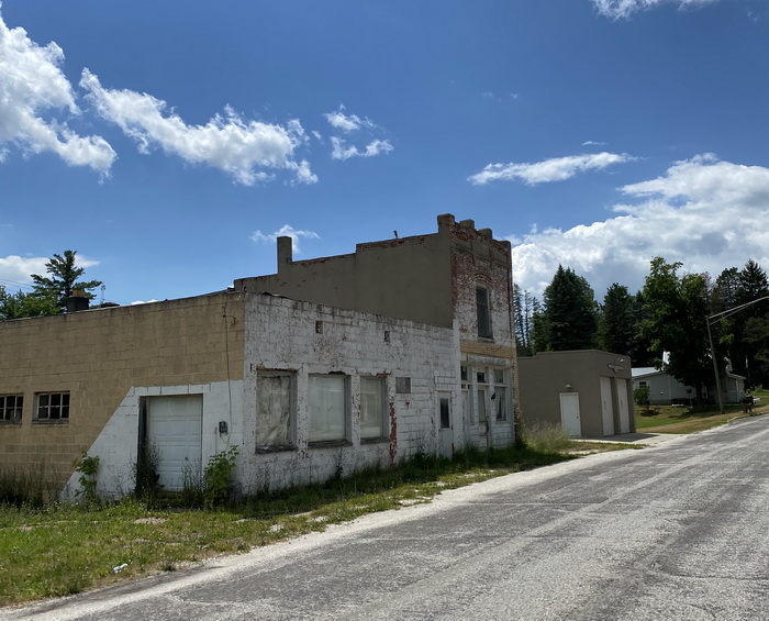 Lum - June 2020 Downtown Lum (newer photo)